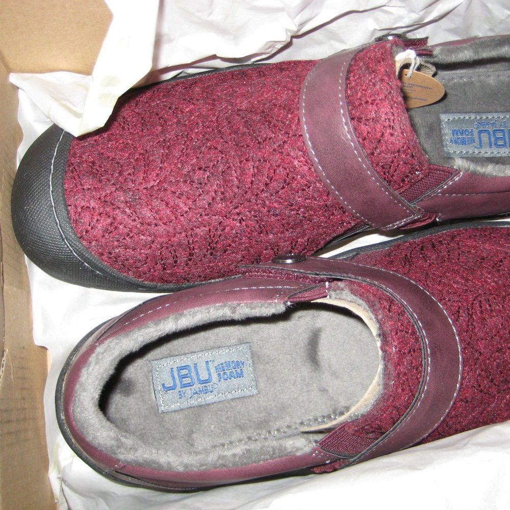 JBU JAMBU Wool Blakely in Wine Color- size 9.5